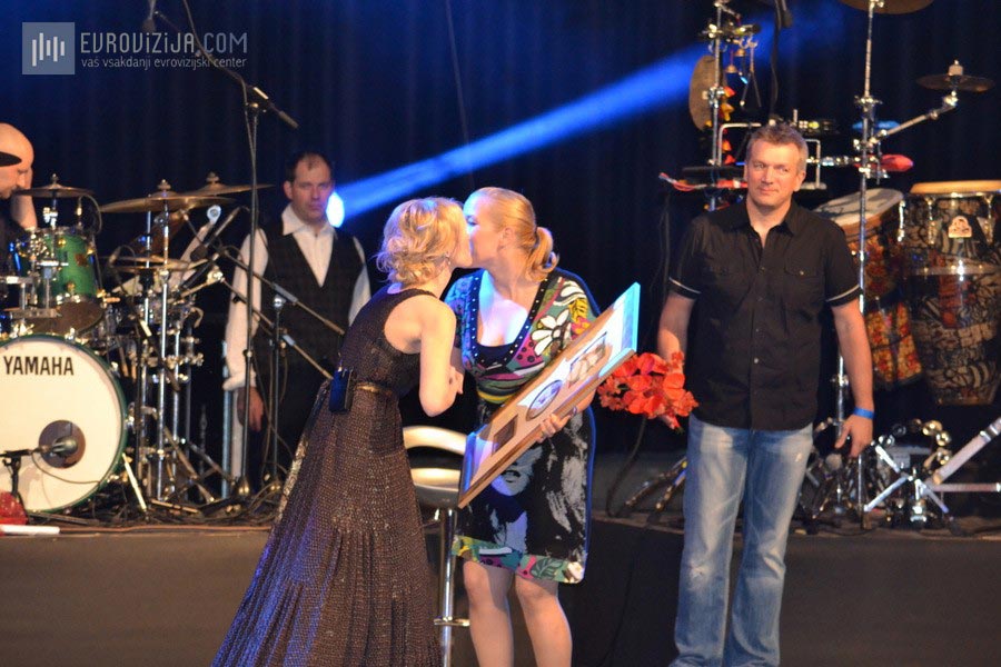 Danijela je prejela priznanje za uspešno prodajo zadnjega albuma (Foto: Alesh Maatko)
