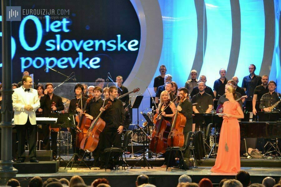 Bernarda Žarn in dirigent Patrik Greblo (Foto: Alesh Maatko)